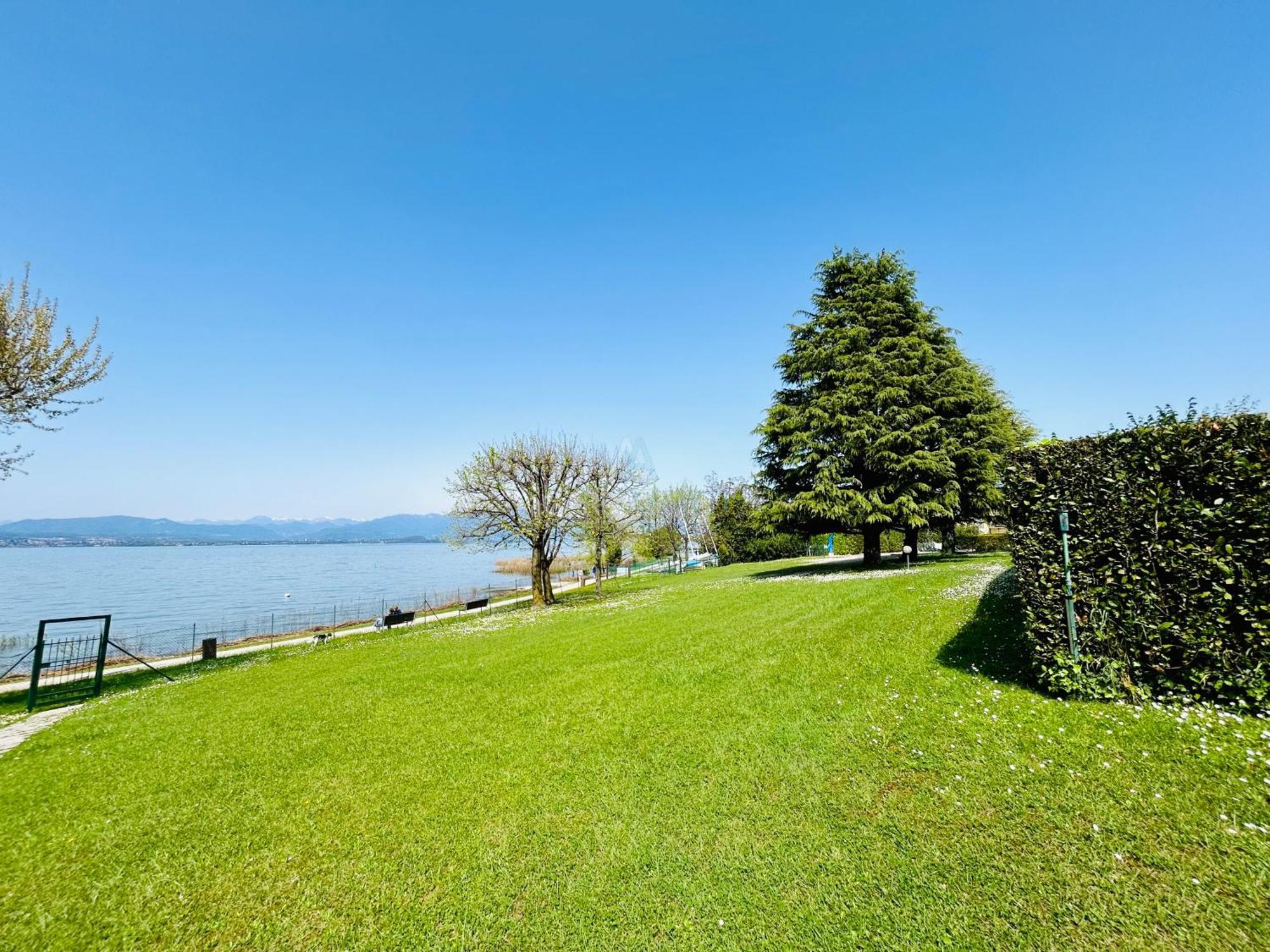 Poseidone Rif Apartment Sirmione Exterior photo
